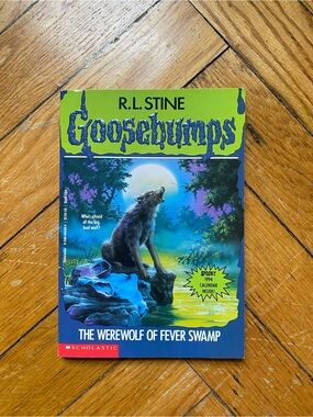 R. L. Stine Goosebumps #14 The Werewolf of Fever Swamp w/ 1996 Calendar Attached